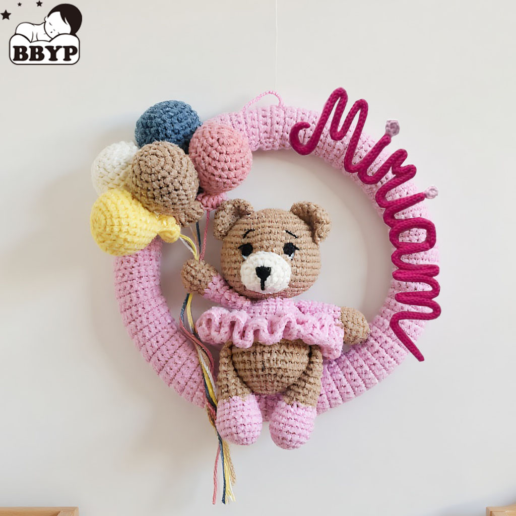 Baby Nursery Things - Couronne de nom en crochet personnalisée
